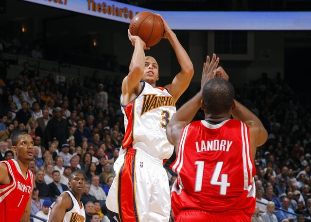 球队过招时 球队过招时