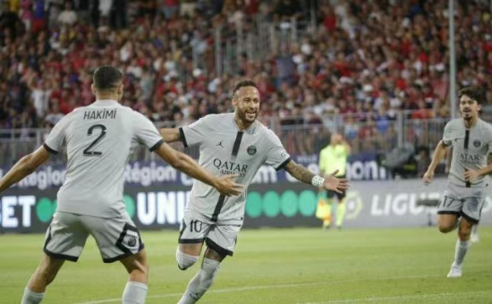 特别是在冬 特别是在冬