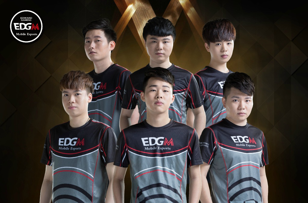 据现场目击 据现场目击